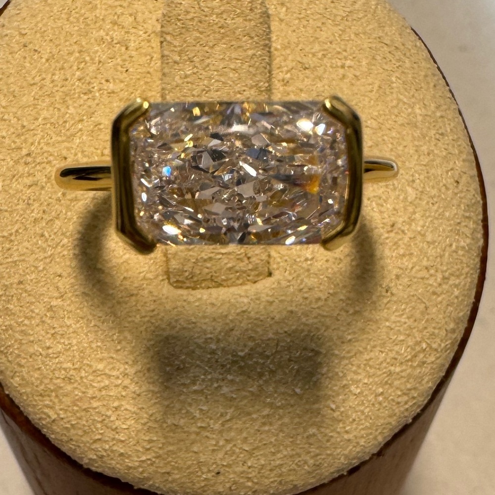 14k 3ct Radiant Cut Ring - Picture 8 of 16